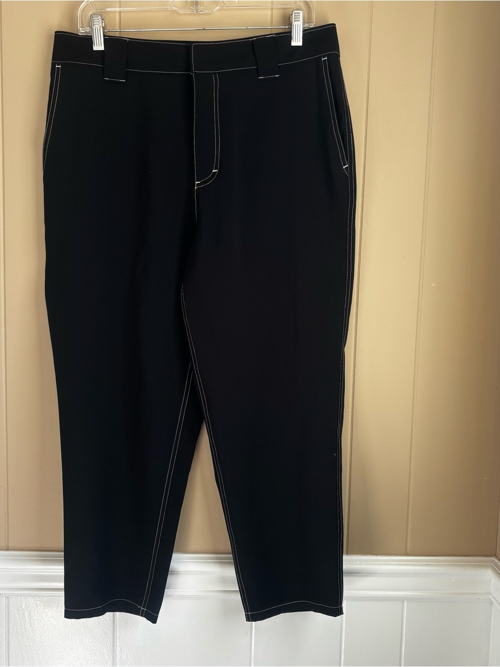Urban Outfitters Womens Cropped Capri Relaxed Pants Black Contrast Stitch. M